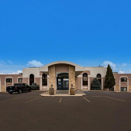 Revel Hotel Minot - Surestay Collection By Best Western Exterior foto