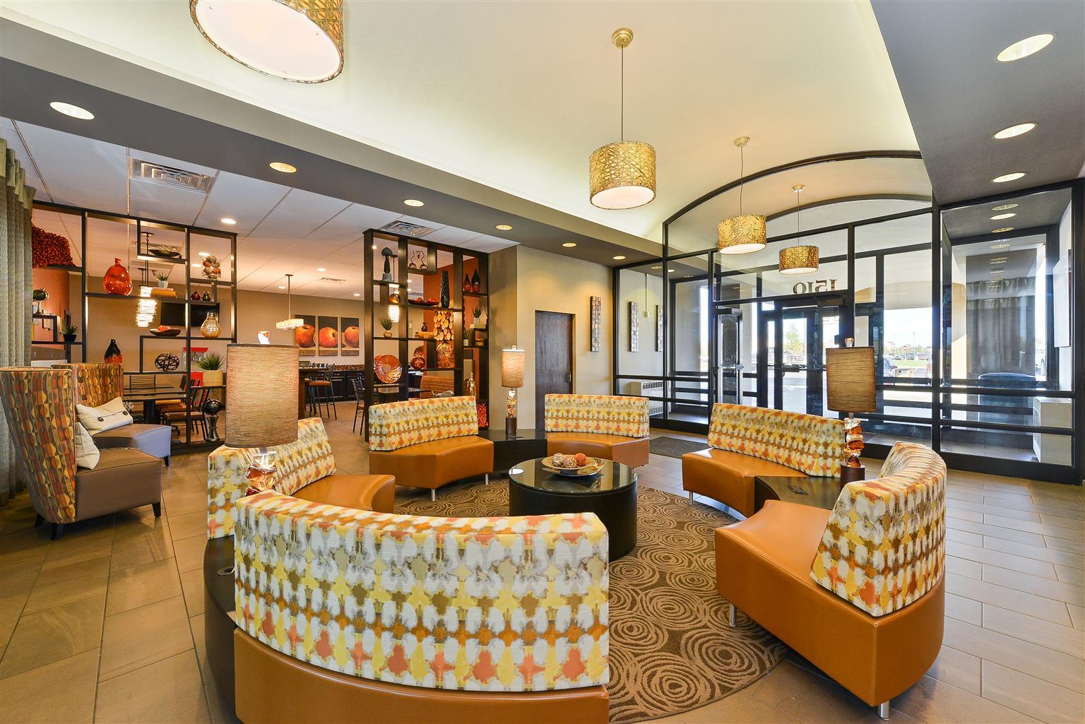 Revel Hotel Minot - Surestay Collection By Best Western Exterior foto