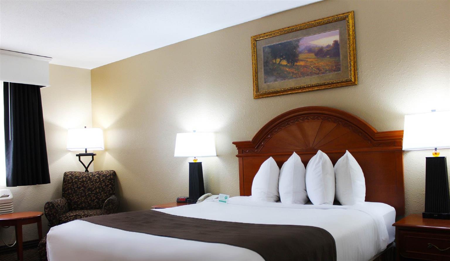 Revel Hotel Minot - Surestay Collection By Best Western Exterior foto